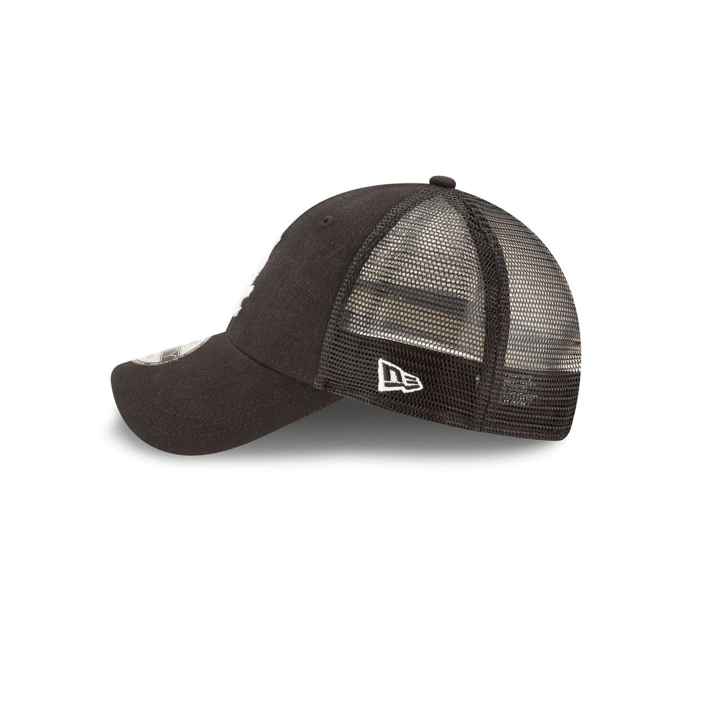 https://cdn.shopify.com/s/files/1/0601/2554/4675/files/11591210_9FORTY_TRUCK940CHIWHIPRI_CHIWHI_OTC_LSIDE.jpg?v=1707163384