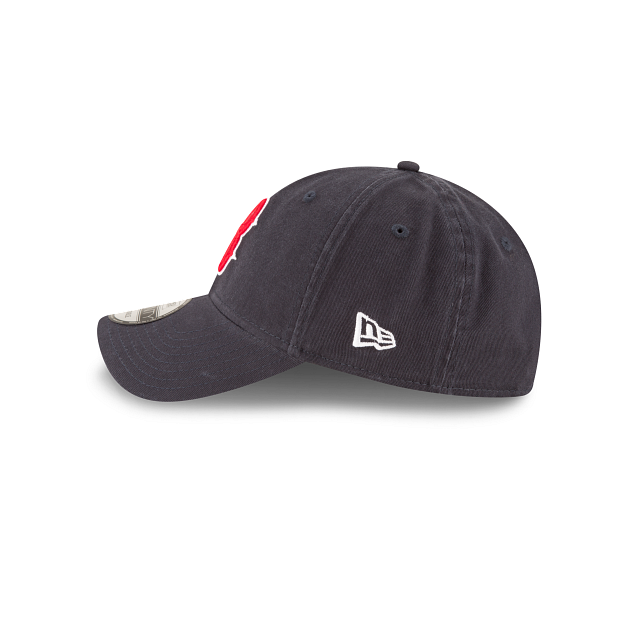 https://cdn.shopify.com/s/files/1/0601/2554/4675/products/60235200_11591468_9TWENTY_CORECLASSICREP_BOSREDGM_OTC_LSIDE.png?v=1674078837