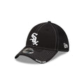 https://cdn.shopify.com/s/files/1/0601/2554/4675/files/60286955_39THIRTY_MLBSTOCK_CHIWHI_BLACK_3QL.jpg?v=1715264996