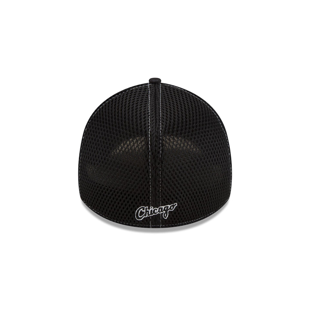https://cdn.shopify.com/s/files/1/0601/2554/4675/files/60286955_39THIRTY_MLBSTOCK_CHIWHI_BLACK_R.jpg?v=1715264996