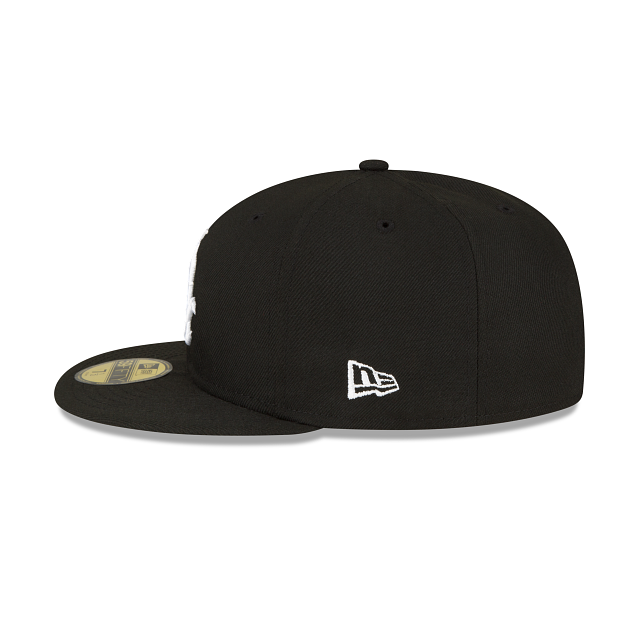https://cdn.shopify.com/s/files/1/0601/2554/4675/products/60291296_59FIFTY_SIDEPATCHBW_CHIWHI_BLK_LSIDE.png?v=1666793037