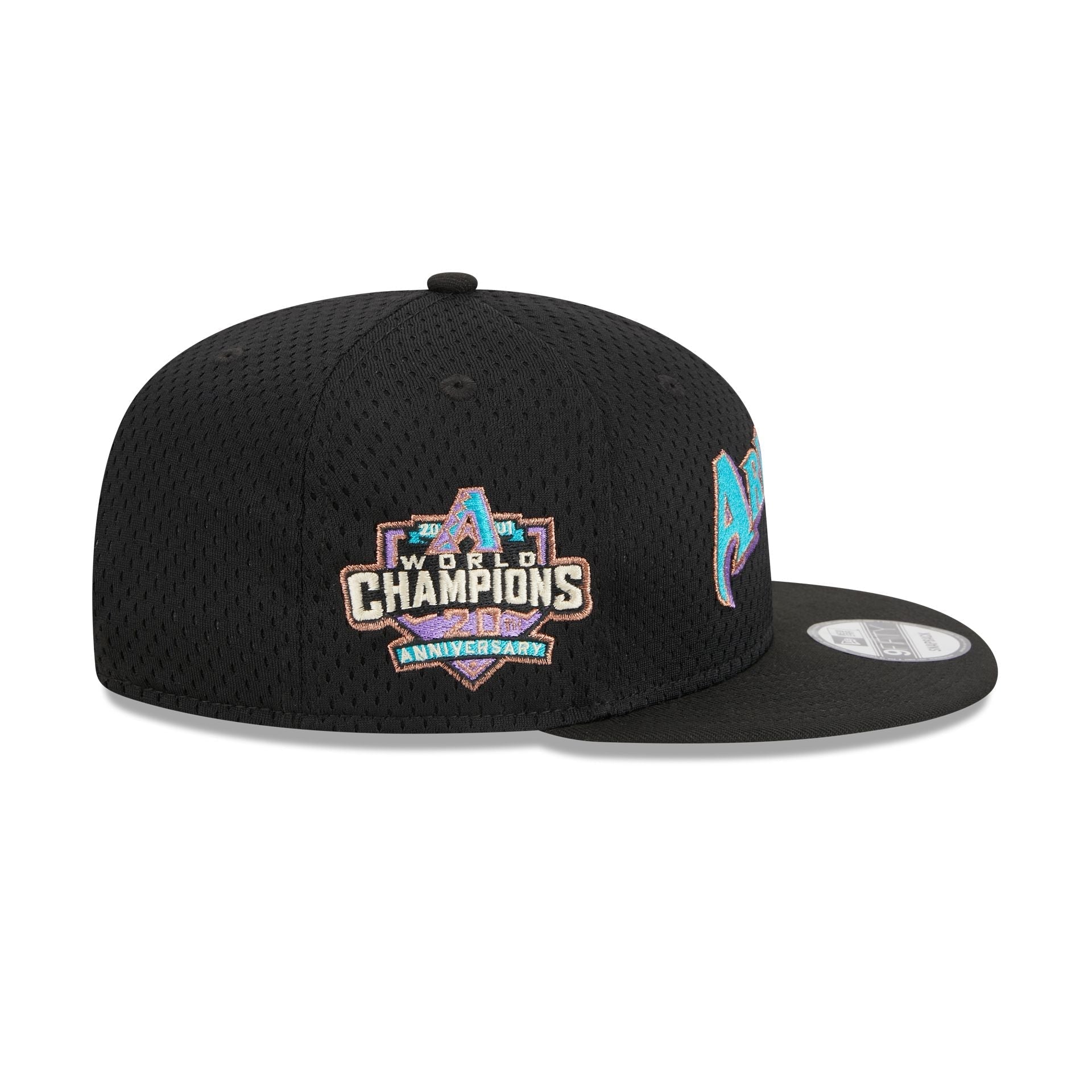 https://cdn.shopify.com/s/files/1/0601/2554/4675/files/60426604_9FIFTY_POST-UPPIN_ARIDIACO_BLK_RSDIE.jpg?v=1693420884