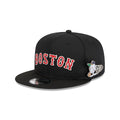 https://cdn.shopify.com/s/files/1/0601/2554/4675/files/60426605_9FIFTY_POST-UPPIN_BOSRED_BLK_3QL.jpg?v=1693420920