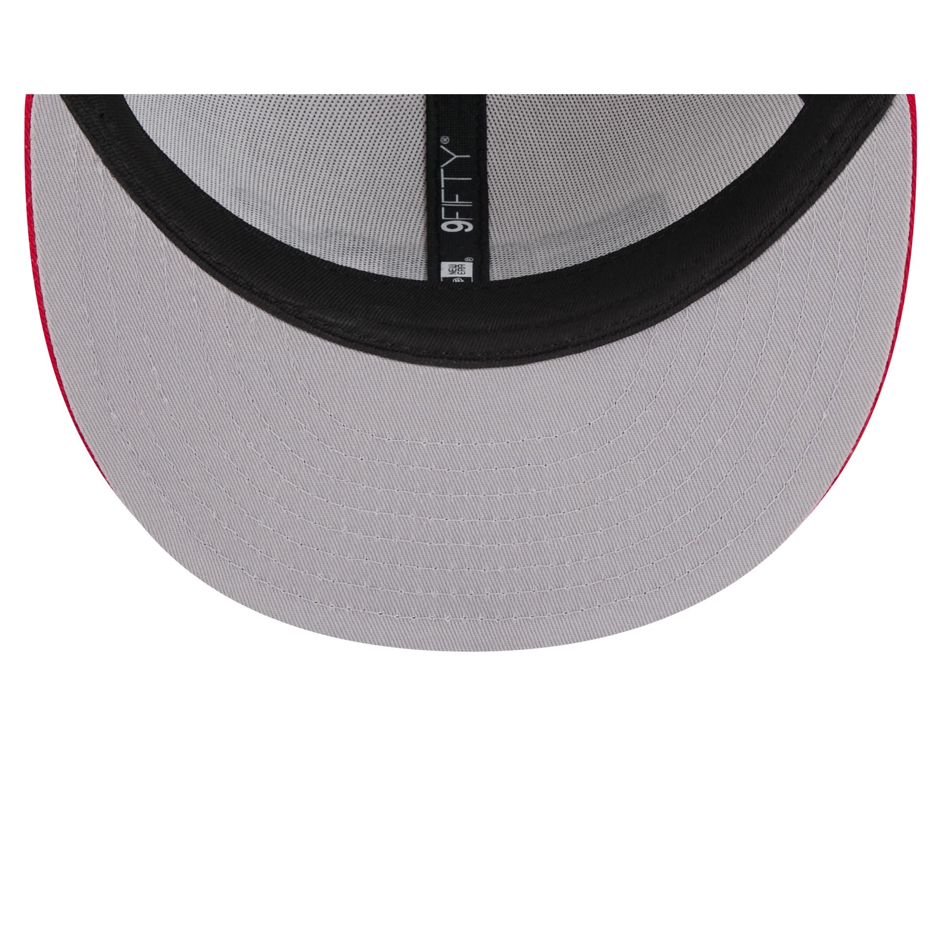 https://cdn.shopify.com/s/files/1/0601/2554/4675/files/60440193_9FIFTY_950EGACOTCOTCOTC_CHIWHI_OTC_UV.jpg?v=1713795131