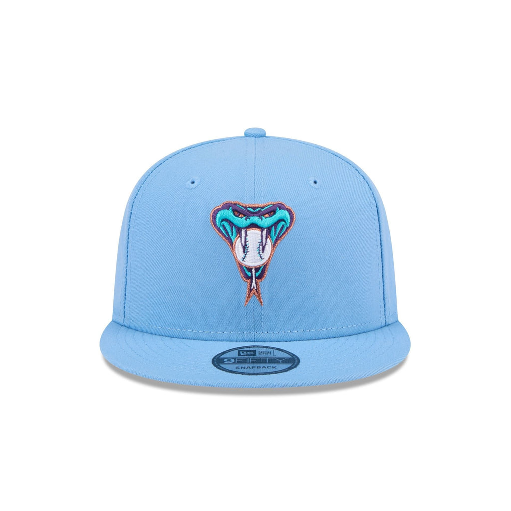 https://cdn.shopify.com/s/files/1/0601/2554/4675/files/60440322_9FIFTY_950EGSKYSKYOTC_ARIDIACO_SKY_F.jpg?v=1713795117
