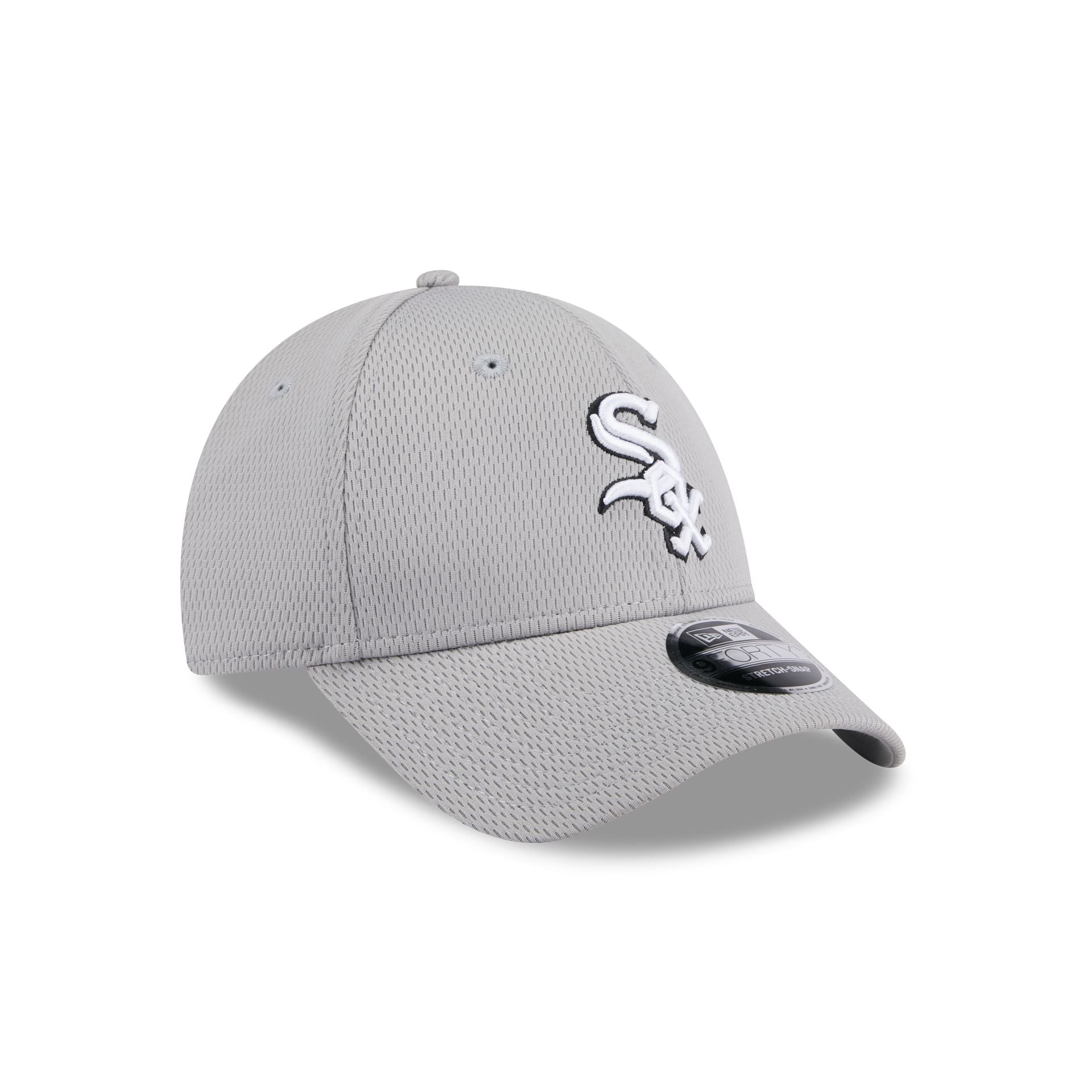 https://cdn.shopify.com/s/files/1/0601/2554/4675/files/60441957_9FORTYSS_940SSEGGRAGRAOTC_CHIWHI_GRA_3QR.jpg?v=1713795133