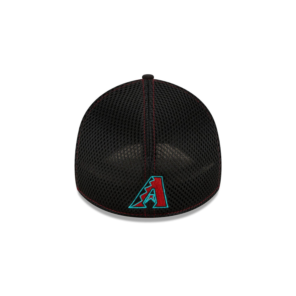 https://cdn.shopify.com/s/files/1/0601/2554/4675/files/60495366_39THIRTY_NEOGM_ARIDIA_OTCBLK_R.jpg?v=1705601002