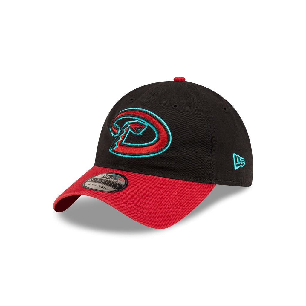 https://cdn.shopify.com/s/files/1/0601/2554/4675/files/60495380_9TWENTY_CORECLASSIC20RD_ARIDIA_BLKOTC_3QL.jpg?v=1705601001