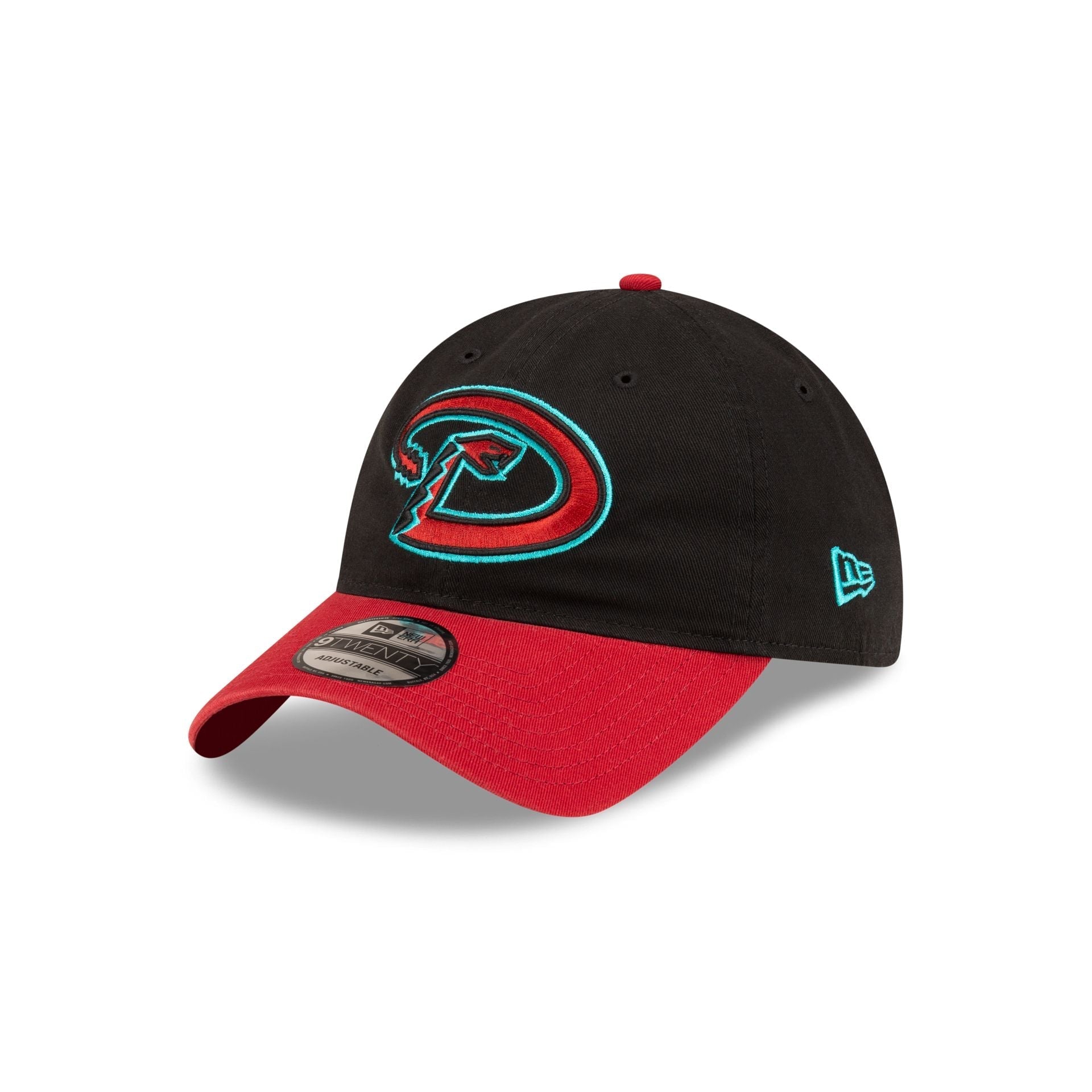 https://cdn.shopify.com/s/files/1/0601/2554/4675/files/60495380_9TWENTY_CORECLASSIC20RD_ARIDIA_BLKOTC_3QL.jpg?v=1705601001