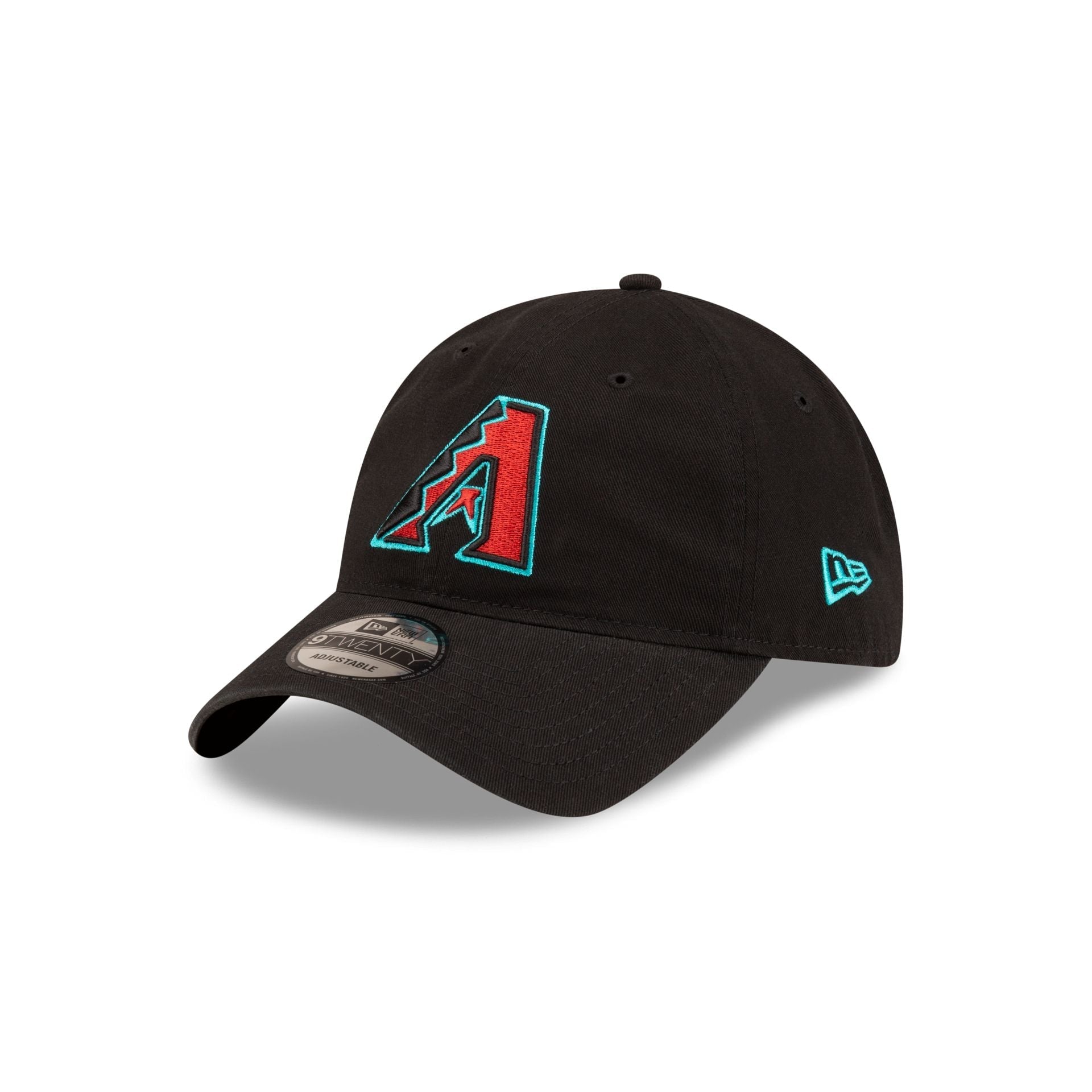 https://cdn.shopify.com/s/files/1/0601/2554/4675/files/60495382_9TWENTY_CORECLASSIC20ALT_ARIDIA_BLKBLK_3QL.jpg?v=1705601002