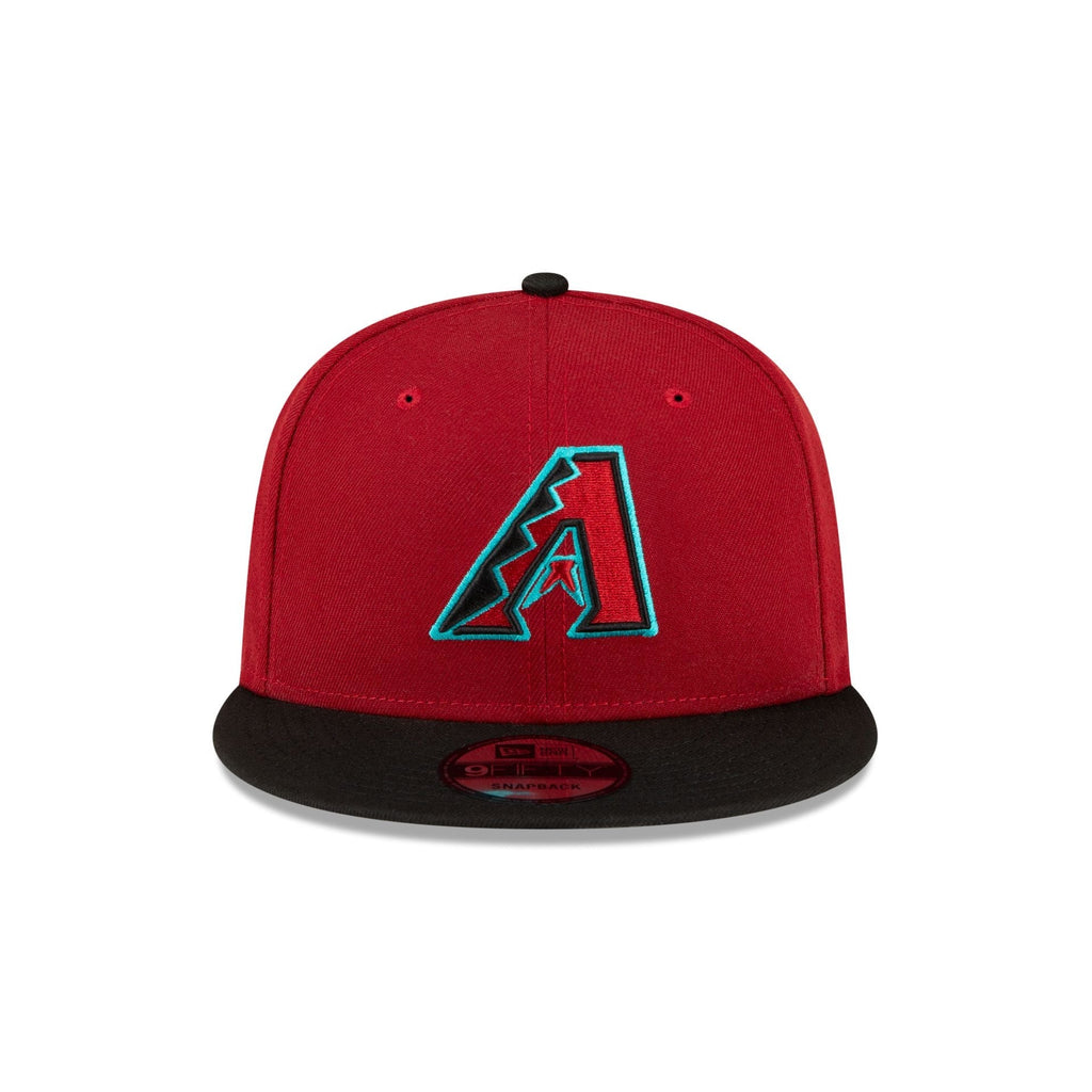 https://cdn.shopify.com/s/files/1/0601/2554/4675/files/60496177_9FIFTY_BASICSNAP_ARIDIA_OTCBLK_F.jpg?v=1705601001