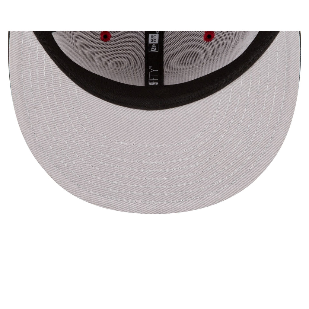 https://cdn.shopify.com/s/files/1/0601/2554/4675/files/60496177_9FIFTY_BASICSNAP_ARIDIA_OTCBLK_UV.jpg?v=1705601001
