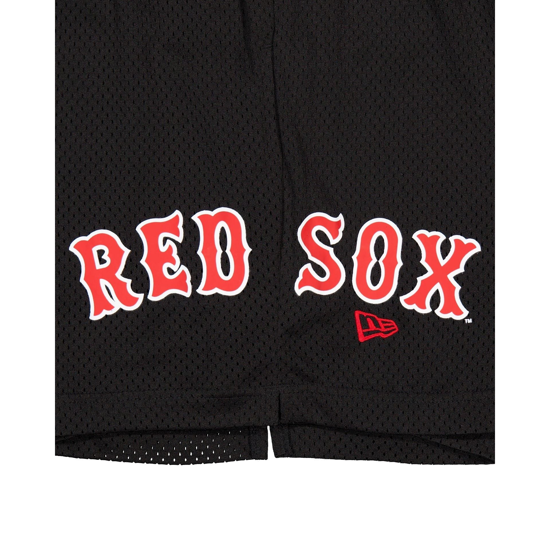 https://cdn.shopify.com/s/files/1/0601/2554/4675/files/60500386_SHORTS_BLACKSHORTS_BOSRED_BLK_DETAIL1.jpg?v=1710254261
