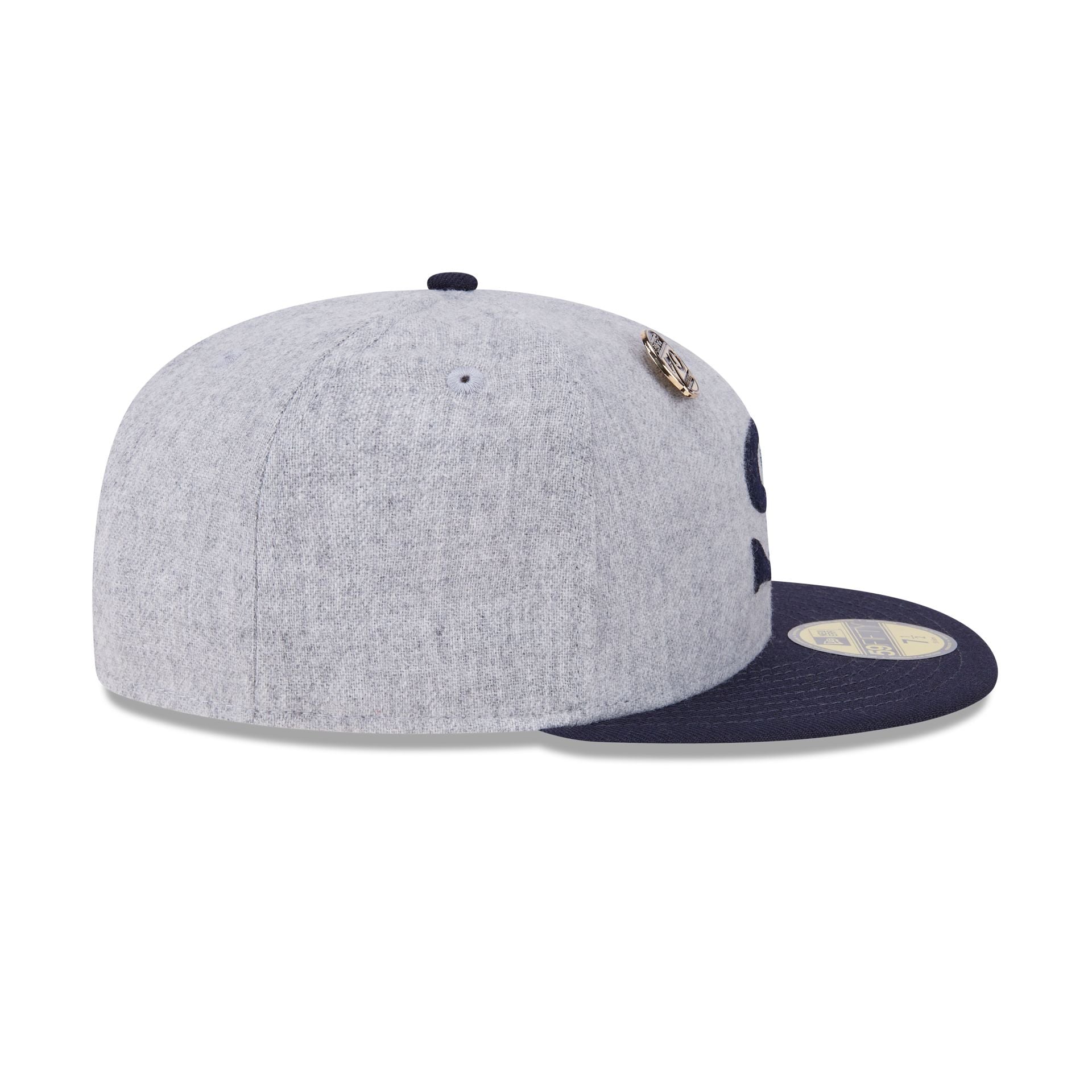 https://cdn.shopify.com/s/files/1/0601/2554/4675/files/60571879_59FIFTY_5950DAY595021803_CHIWHICO_HGR_RSIDE.jpg?v=1715016559