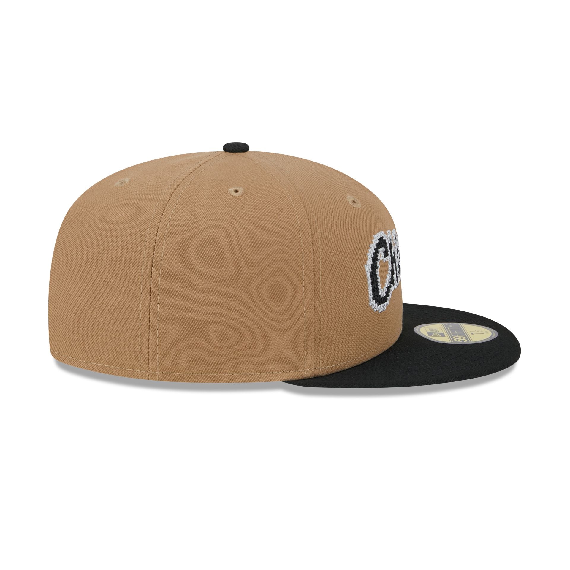 https://cdn.shopify.com/s/files/1/0601/2554/4675/files/60573338_59FIFTY_CLASSIC8-BITWORDMA_CHIWHI_KHK_RSIDE.jpg?v=1726173640