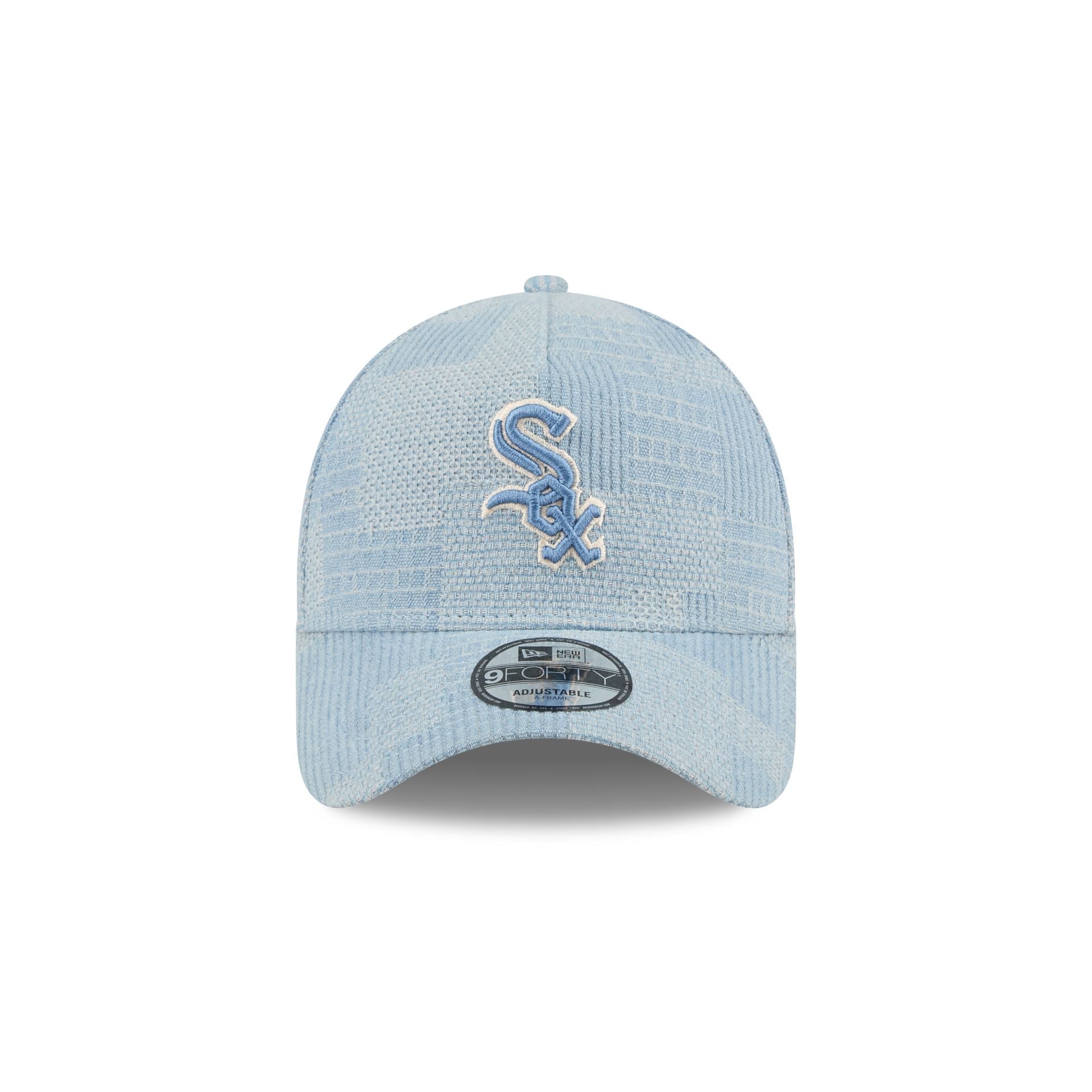 https://cdn.shopify.com/s/files/1/0601/2554/4675/files/60573516_AF9FORTY_LOGOESSENTIALS_CHIWHI_XBL_F.jpg?v=1726173632