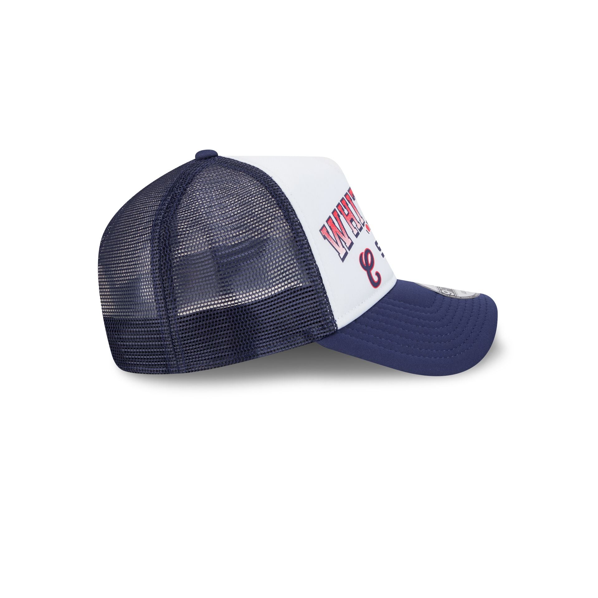 https://cdn.shopify.com/s/files/1/0601/2554/4675/files/60573570_AF9FORTY_RETROWORDMARK_CHIWHICO_OTC_RSIDE.jpg?v=1723664223