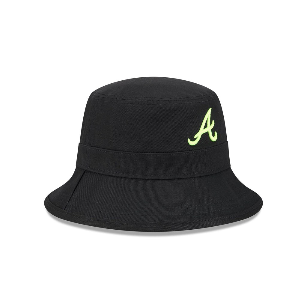 https://cdn.shopify.com/s/files/1/0601/2554/4675/files/60579257_ECOMBKT22727ATLBRABLK_3QR.jpg?v=1722364583