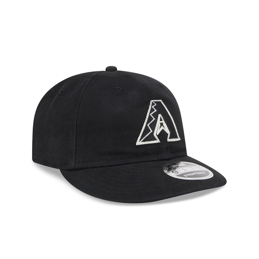 https://cdn.shopify.com/s/files/1/0601/2554/4675/files/60586892_RC9FIFTY_CANVASFELTLOGO_ARIDIA_OTC_3QR.jpg?v=1728999913