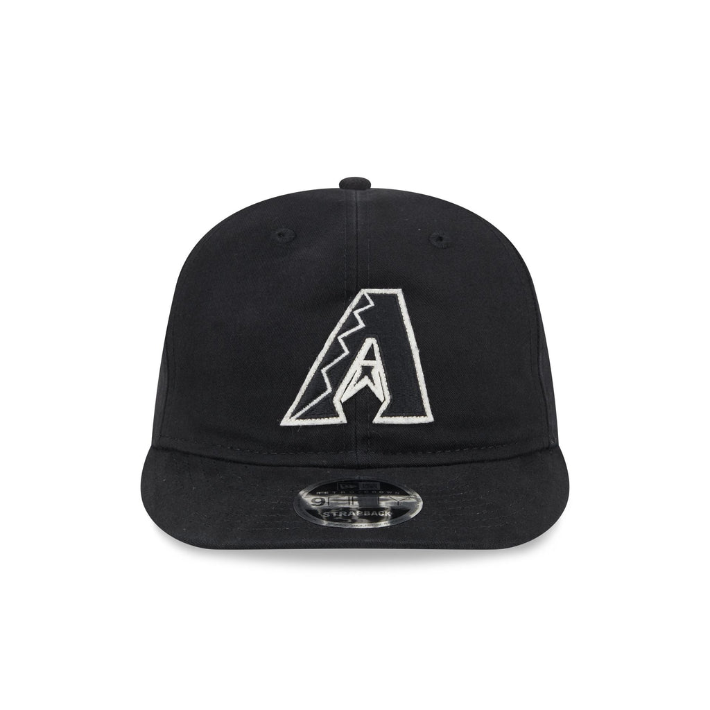 https://cdn.shopify.com/s/files/1/0601/2554/4675/files/60586892_RC9FIFTY_CANVASFELTLOGO_ARIDIA_OTC_F.jpg?v=1728999913