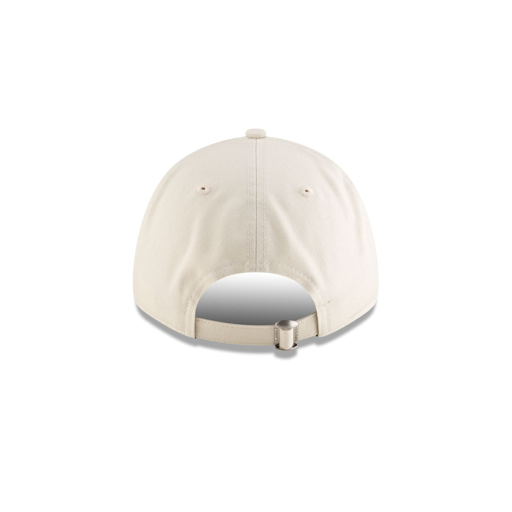 https://cdn.shopify.com/s/files/1/0601/2554/4675/files/60595232_9FORTY_EMEASS25_CHIWHICO_WHT_R.jpg?v=1736970868