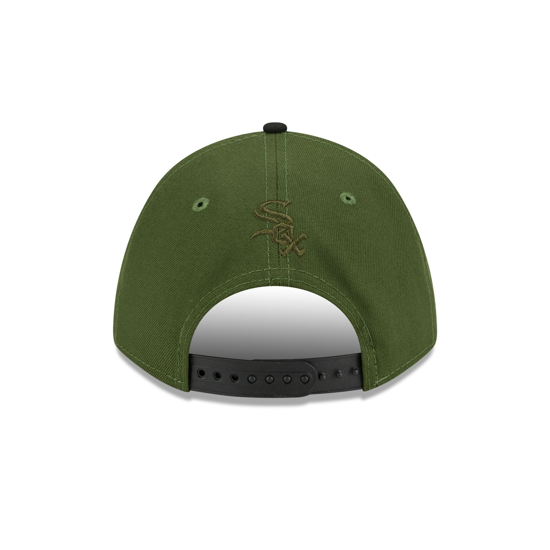 https://cdn.shopify.com/s/files/1/0601/2554/4675/files/60640970_9FORTYMCAF_CITYFEATURE_CHIWHI_RIG_R.jpg?v=1739890277