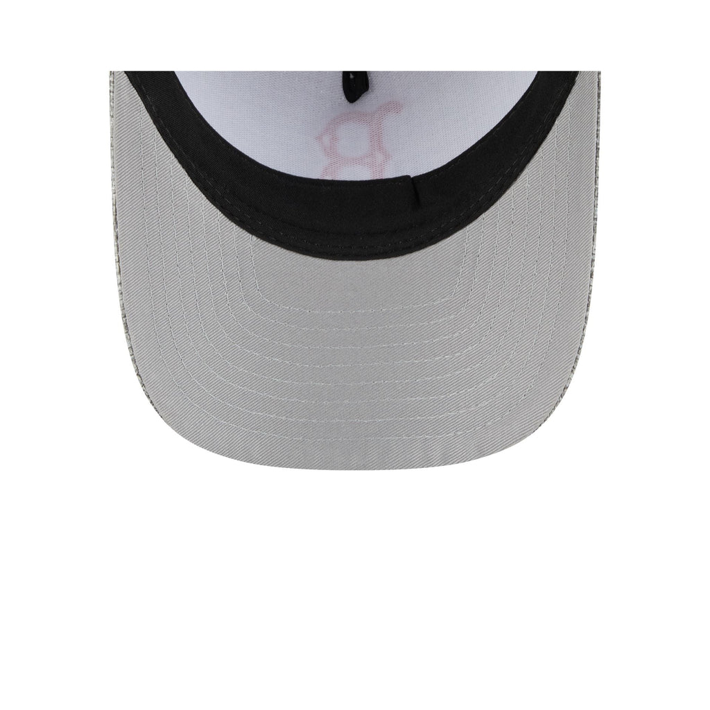 https://cdn.shopify.com/s/files/1/0601/2554/4675/files/60641019_9FORTYMCAF_COTTONWEAVE_BOSRED_GRA_UV.jpg?v=1741121222