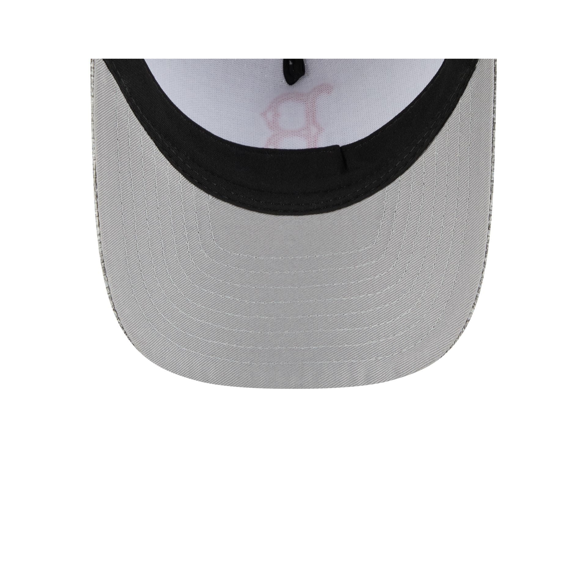 https://cdn.shopify.com/s/files/1/0601/2554/4675/files/60641019_9FORTYMCAF_COTTONWEAVE_BOSRED_GRA_UV.jpg?v=1741121222