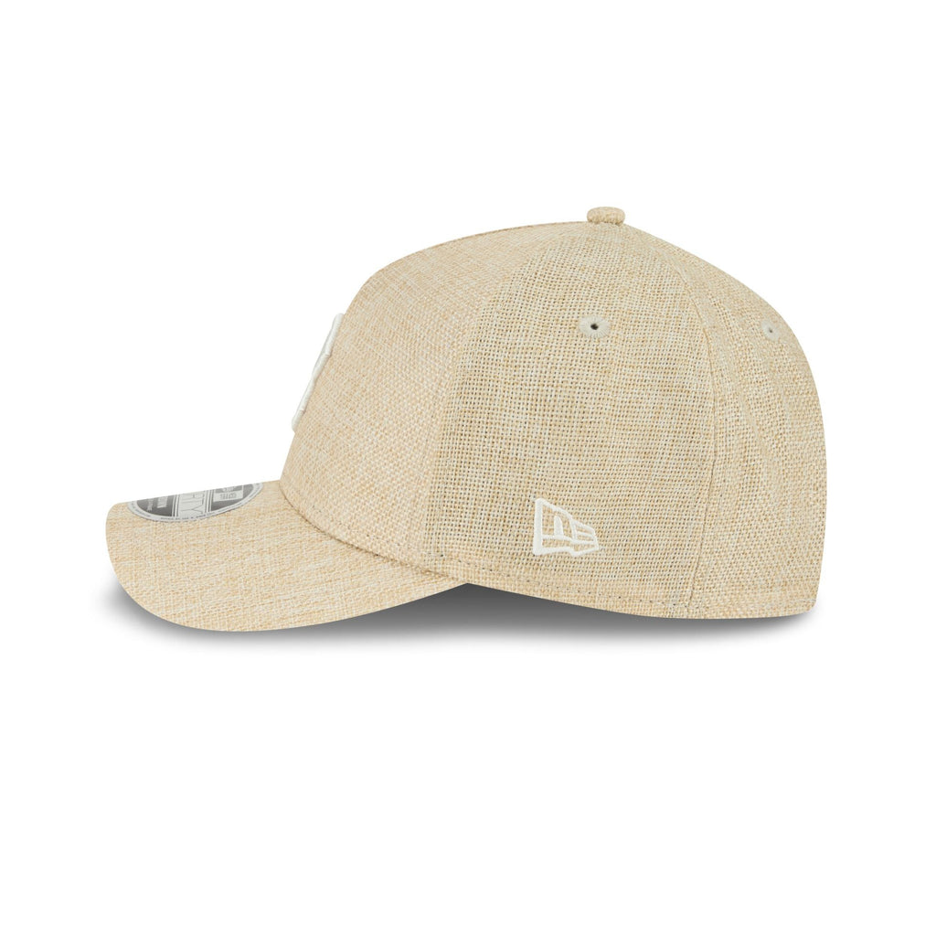 https://cdn.shopify.com/s/files/1/0601/2554/4675/files/60641084_9FORTYMCAF_COTTONWEAVE_BOSRED_STN_LSIDE.jpg?v=1741121225