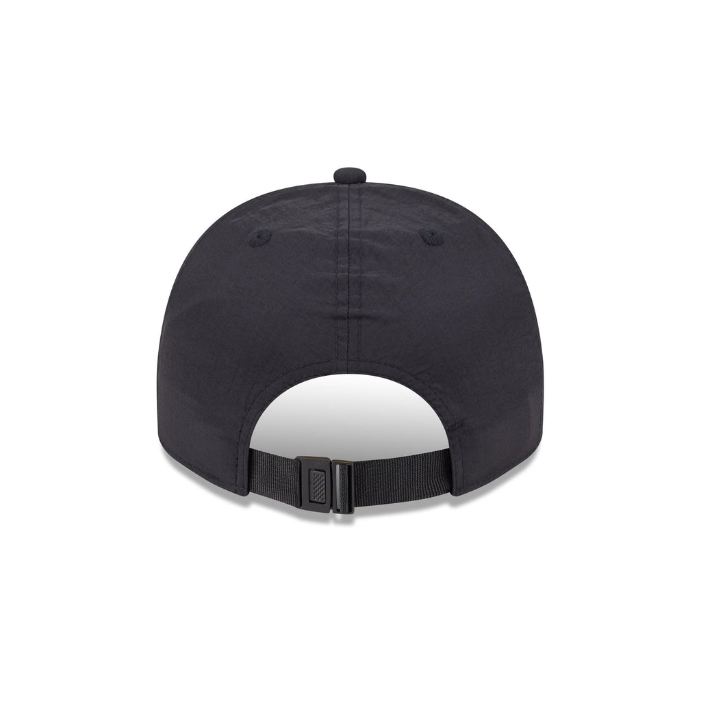 https://cdn.shopify.com/s/files/1/0601/2554/4675/files/60641108_GOLFER_EVERYDAYNYLON_ARIDIA_BLK_R.jpg?v=1740520621