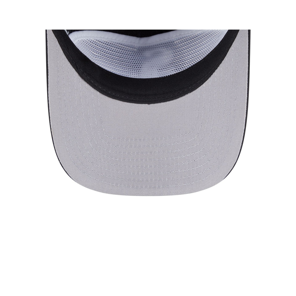 https://cdn.shopify.com/s/files/1/0601/2554/4675/files/60641109_GOLFER_EVERYDAYNYLON_CHIWHI_BLK_UV.jpg?v=1740520618