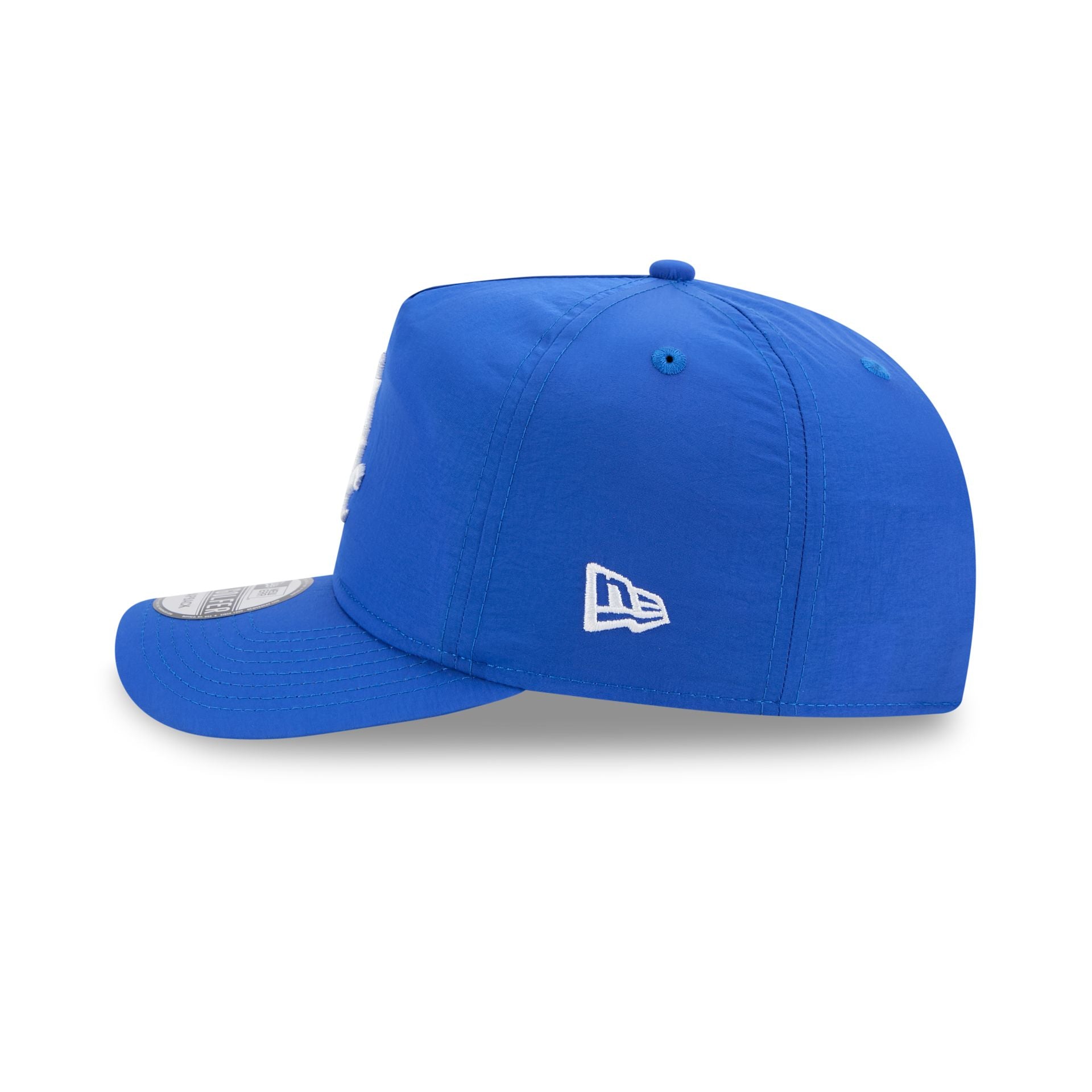 https://cdn.shopify.com/s/files/1/0601/2554/4675/files/60641140_GOLFER_EVERYDAYNYLON_CHIWHI_LRY_LSIDE.jpg?v=1740520620