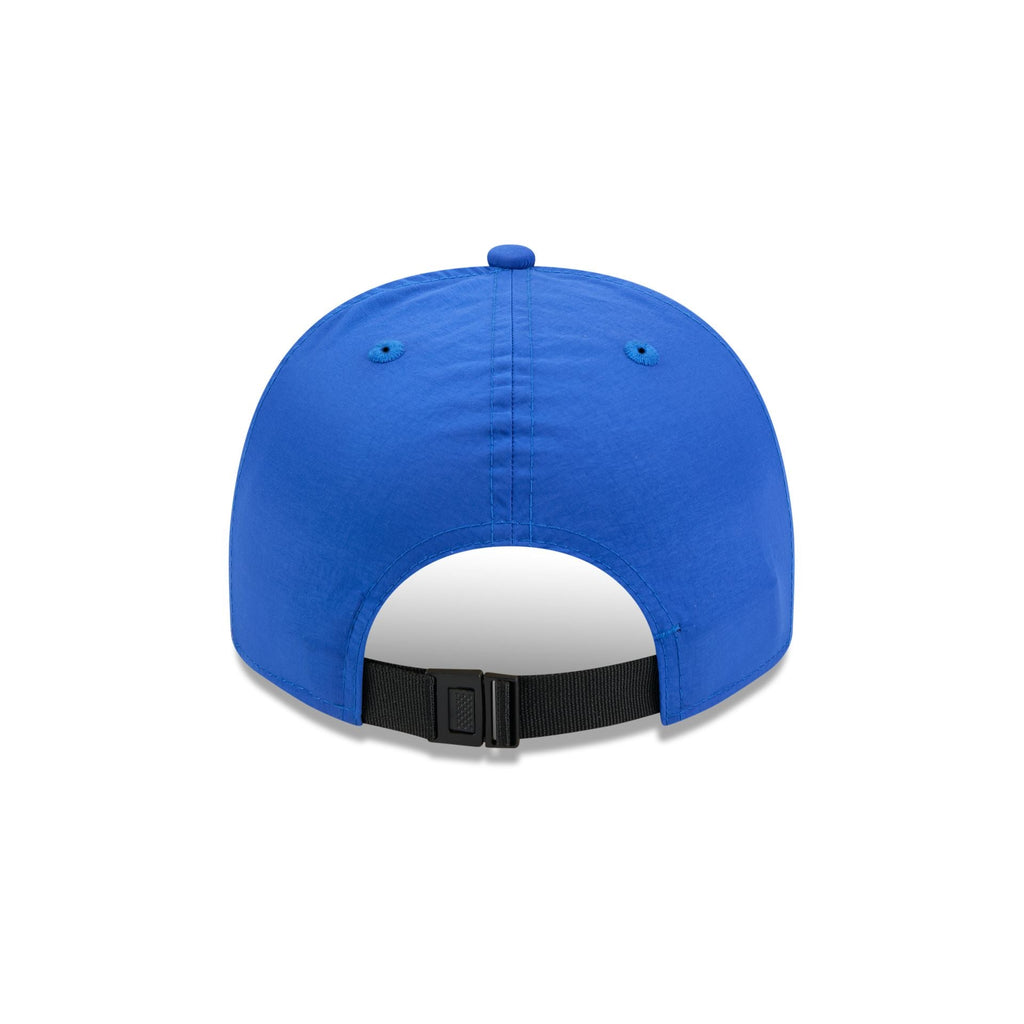 https://cdn.shopify.com/s/files/1/0601/2554/4675/files/60641140_GOLFER_EVERYDAYNYLON_CHIWHI_LRY_R.jpg?v=1740520620