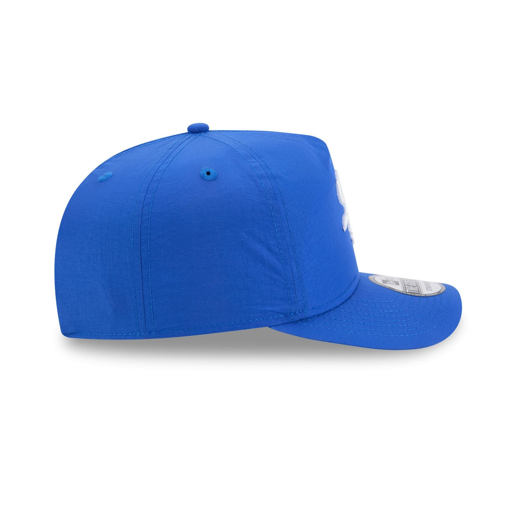 https://cdn.shopify.com/s/files/1/0601/2554/4675/files/60641140_GOLFER_EVERYDAYNYLON_CHIWHI_LRY_RSIDE.jpg?v=1740520620