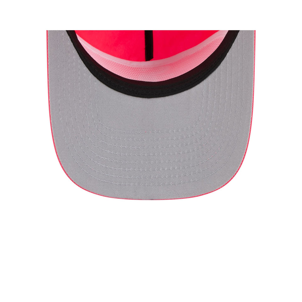 https://cdn.shopify.com/s/files/1/0601/2554/4675/files/60641164_GOLFER_EVERYDAYNYLON_CHIWHI_XPK_UV.jpg?v=1740520623