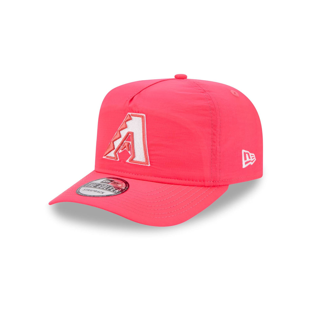 https://cdn.shopify.com/s/files/1/0601/2554/4675/files/60641171_GOLFER_EVERYDAYNYLON_ARIDIA_XPK_3QL.jpg?v=1740520616