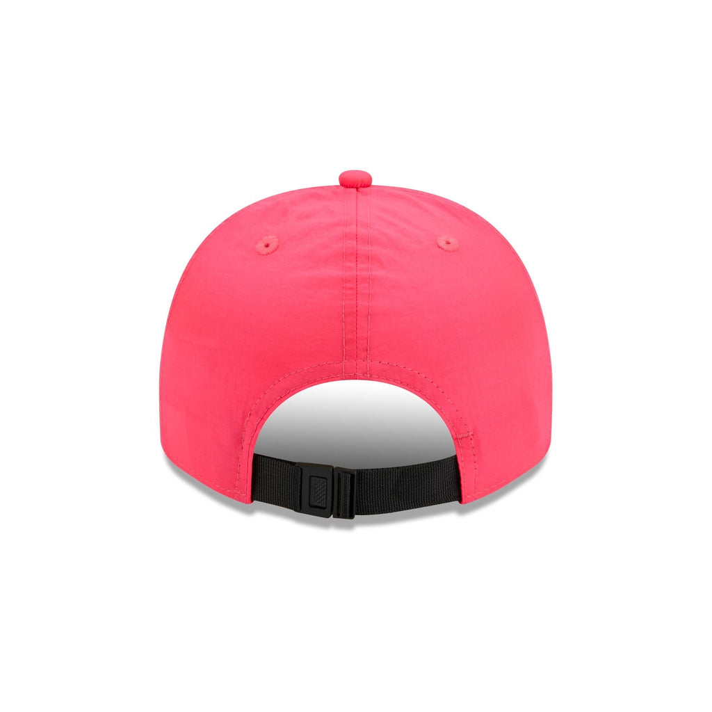 https://cdn.shopify.com/s/files/1/0601/2554/4675/files/60641171_GOLFER_EVERYDAYNYLON_ARIDIA_XPK_R.jpg?v=1740520616