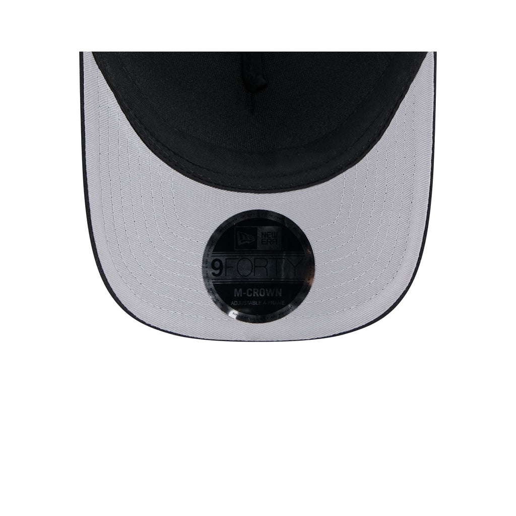 https://cdn.shopify.com/s/files/1/0601/2554/4675/files/60641190_9FORTYMCAF_GRADIENTRACEWAY_ARIDIA_BLK_UV.jpg?v=1738873205