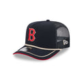 https://cdn.shopify.com/s/files/1/0601/2554/4675/files/60641306_9FIFTYAF_VINTAGETEAMROPE_BOSRED_OTC_3QL.jpg?v=1739890271