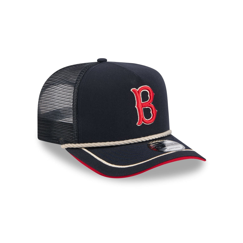 https://cdn.shopify.com/s/files/1/0601/2554/4675/files/60641306_9FIFTYAF_VINTAGETEAMROPE_BOSRED_OTC_3QR.jpg?v=1739890271