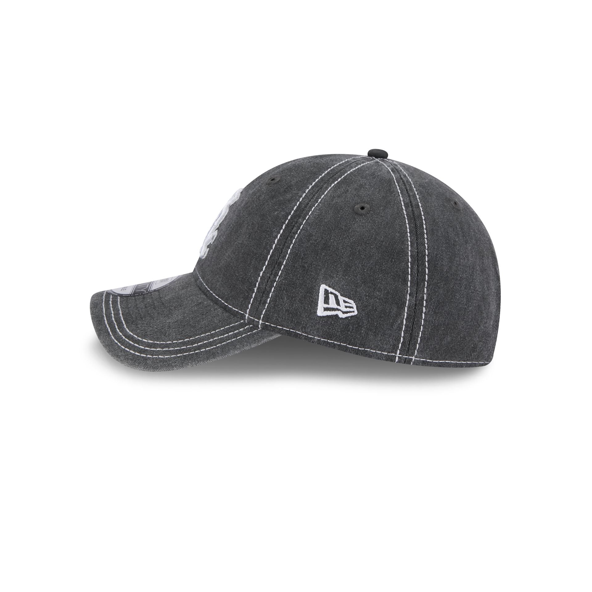 https://cdn.shopify.com/s/files/1/0601/2554/4675/files/60641322_9TWENTY_WASHEDCONTRAST_CHIWHI_OTC_LSIDE.jpg?v=1739890278