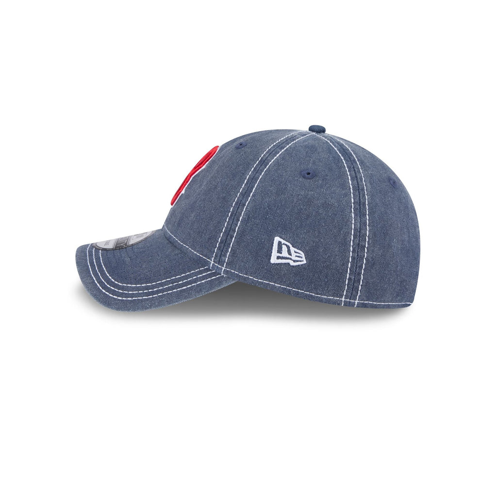 https://cdn.shopify.com/s/files/1/0601/2554/4675/files/60641329_9TWENTY_WASHEDCONTRAST_BOSRED_OTC_LSIDE.jpg?v=1739890280