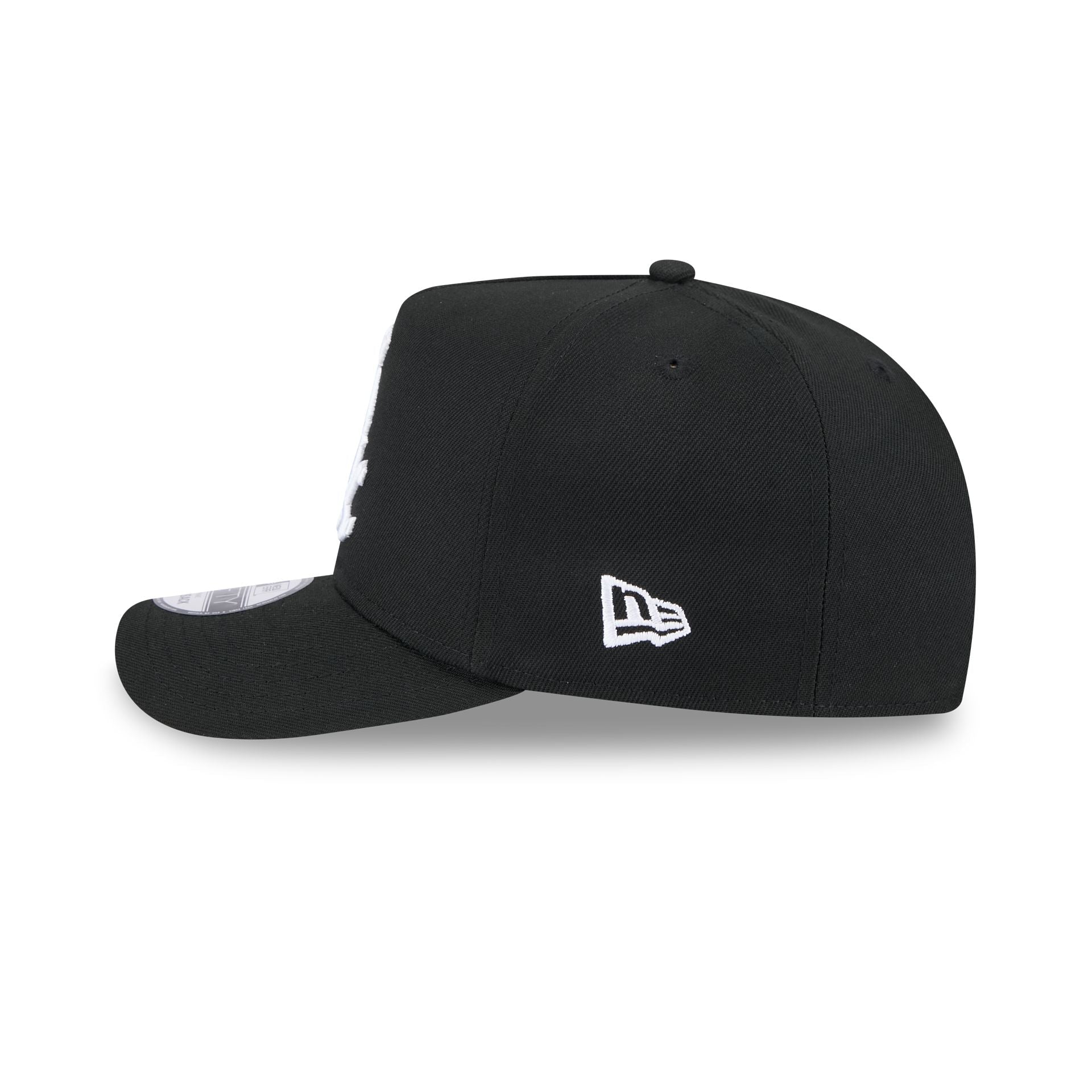 https://cdn.shopify.com/s/files/1/0601/2554/4675/files/60642265_9FIFTYAF_950AFEGOTCOTCOTC_CHIWHI_OTC_LSIDE.jpg?v=1743020870