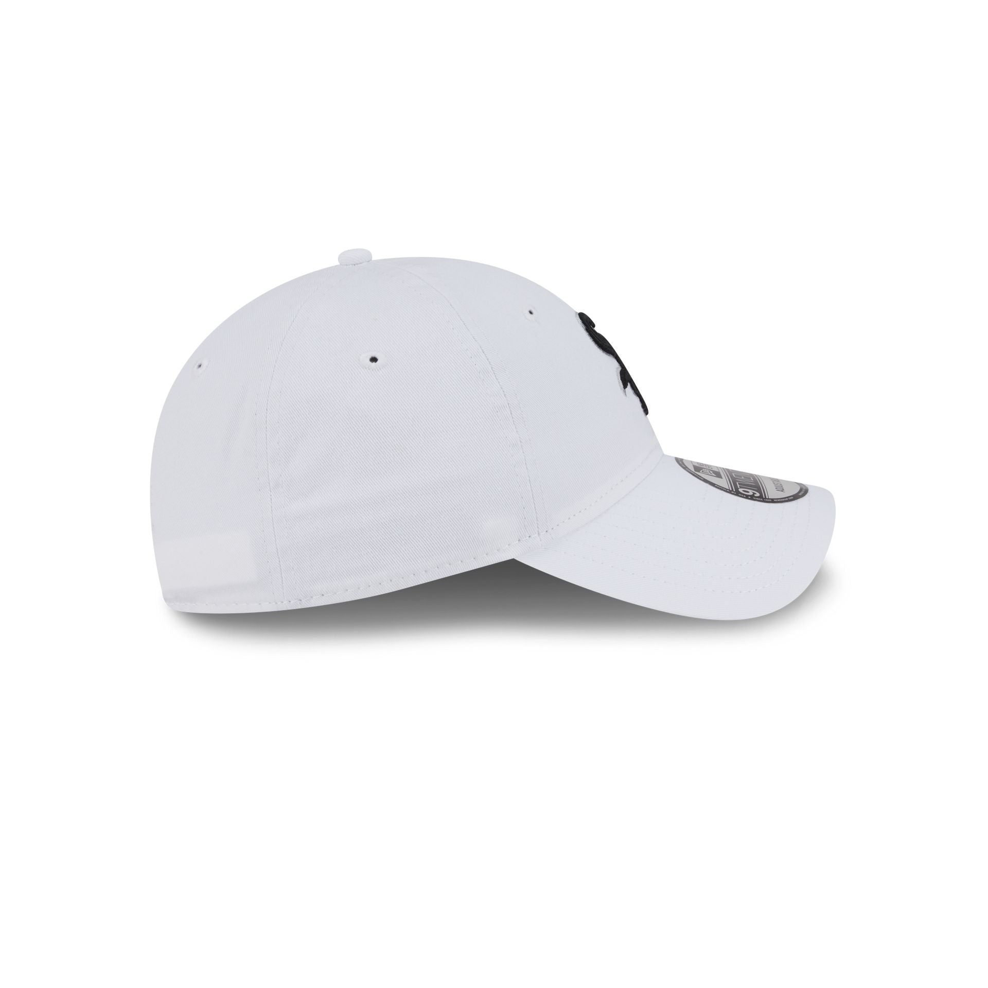 https://cdn.shopify.com/s/files/1/0601/2554/4675/files/60644806_9TWENTY_920EGWHIWHIOTC_CHIWHI_WHI_RSIDE.jpg?v=1758808713