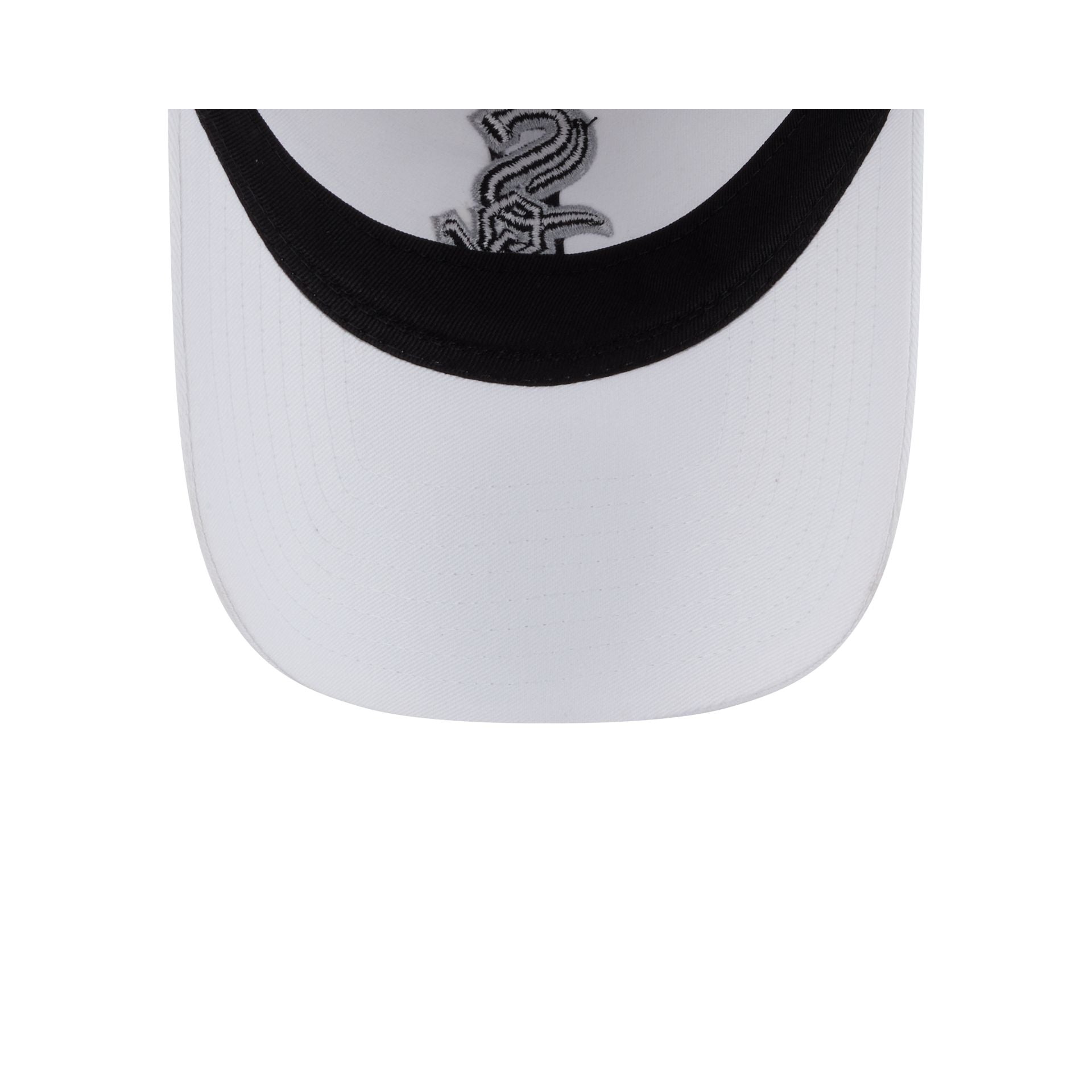 https://cdn.shopify.com/s/files/1/0601/2554/4675/files/60644806_9TWENTY_920EGWHIWHIOTC_CHIWHI_WHI_UV.jpg?v=1758808713