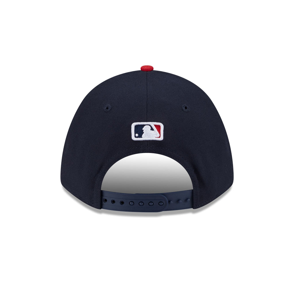 https://cdn.shopify.com/s/files/1/0601/2554/4675/files/60646776_9FORTYMC_MLBPLYRREP940MC_BOSRED_OTC_R.jpg?v=1736976594