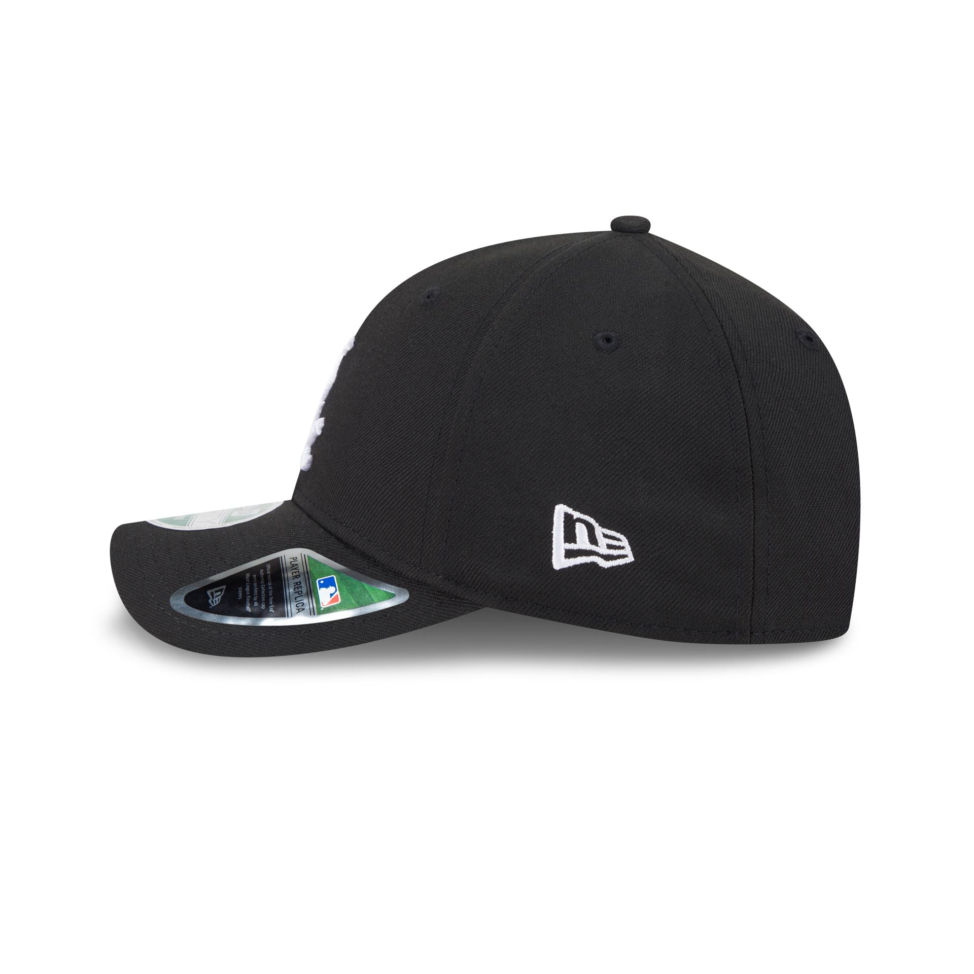 https://cdn.shopify.com/s/files/1/0601/2554/4675/files/60646779_60646947_9FORTYMC_MLBPLYRREP940MC_CHIWHI_OTC_LSIDE_e6007758-6ab6-44bb-9870-d4c1ff7648f7.jpg?v=1736976980