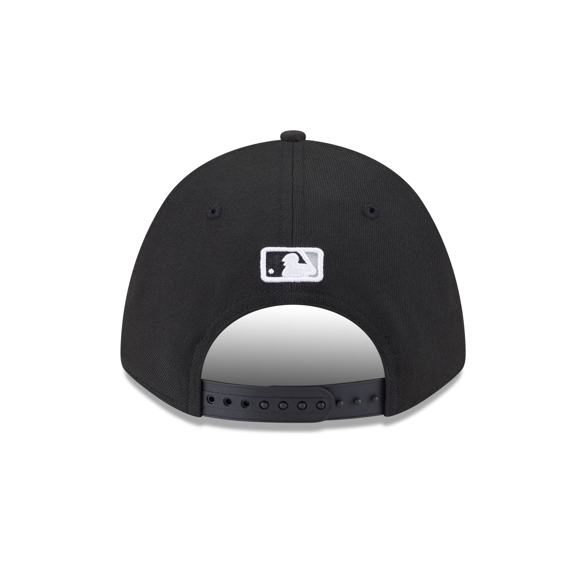 https://cdn.shopify.com/s/files/1/0601/2554/4675/files/60646779_60646947_9FORTYMC_MLBPLYRREP940MC_CHIWHI_OTC_R_00e435a0-752a-4307-b4f6-ebde2b46207b.jpg?v=1736976980