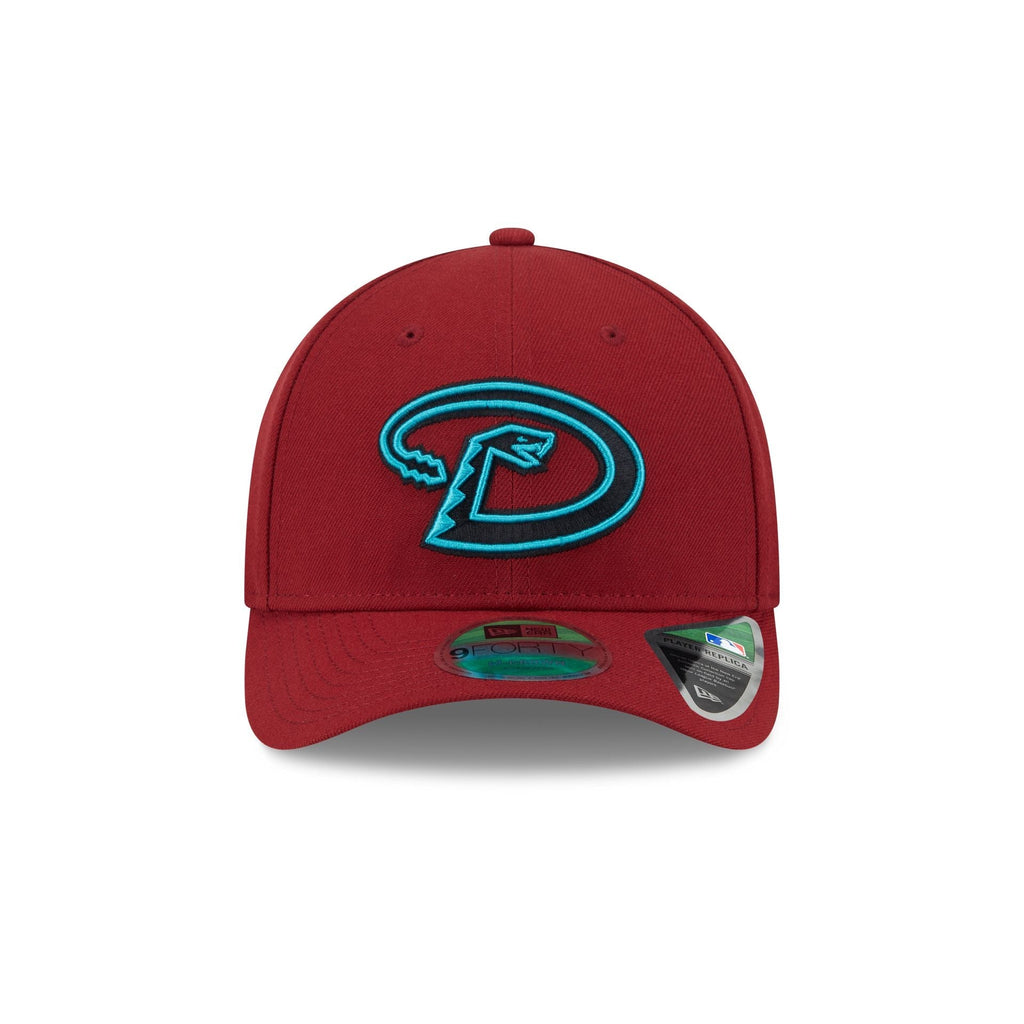 https://cdn.shopify.com/s/files/1/0601/2554/4675/files/60646823_9FORTYMC_MLBPLYRREP940MC_ARIDIA_OTC_F.jpg?v=1736976586