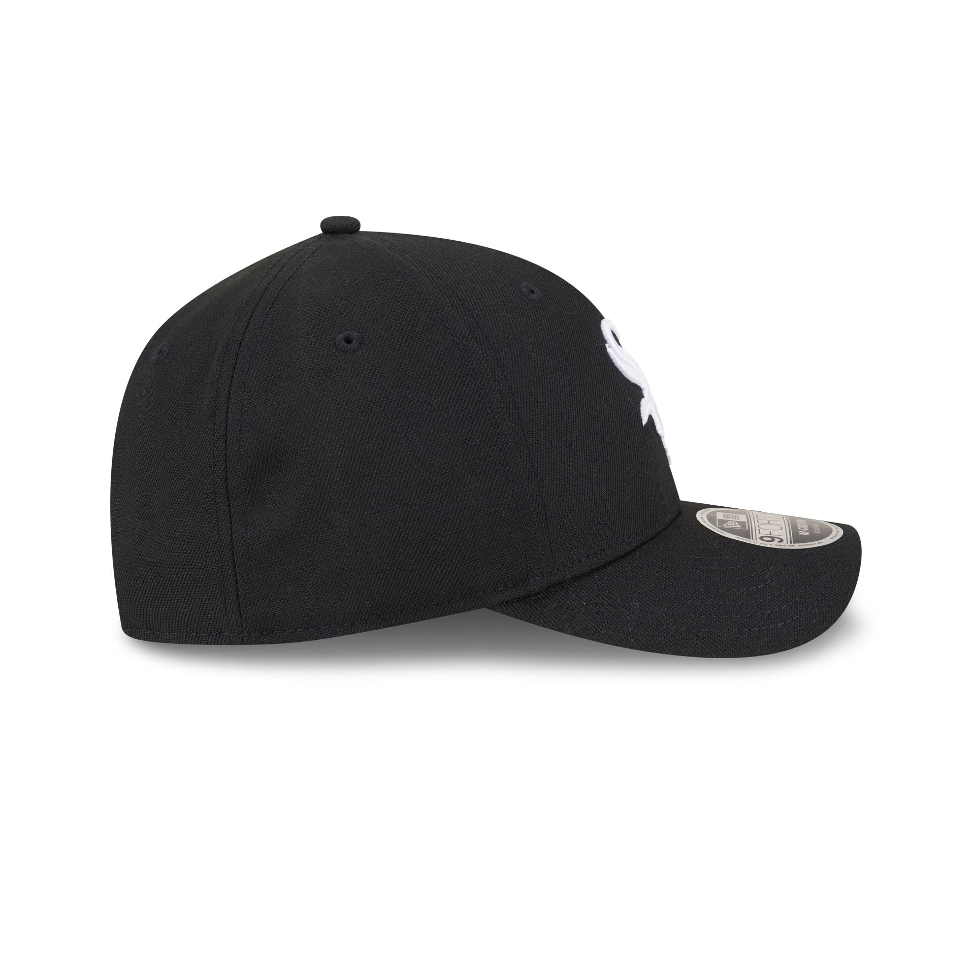 https://cdn.shopify.com/s/files/1/0601/2554/4675/files/60646917_9FORTYMC_MLBTEAM940MC_CHIWHI_WHI_RSIDE.jpg?v=1743441899